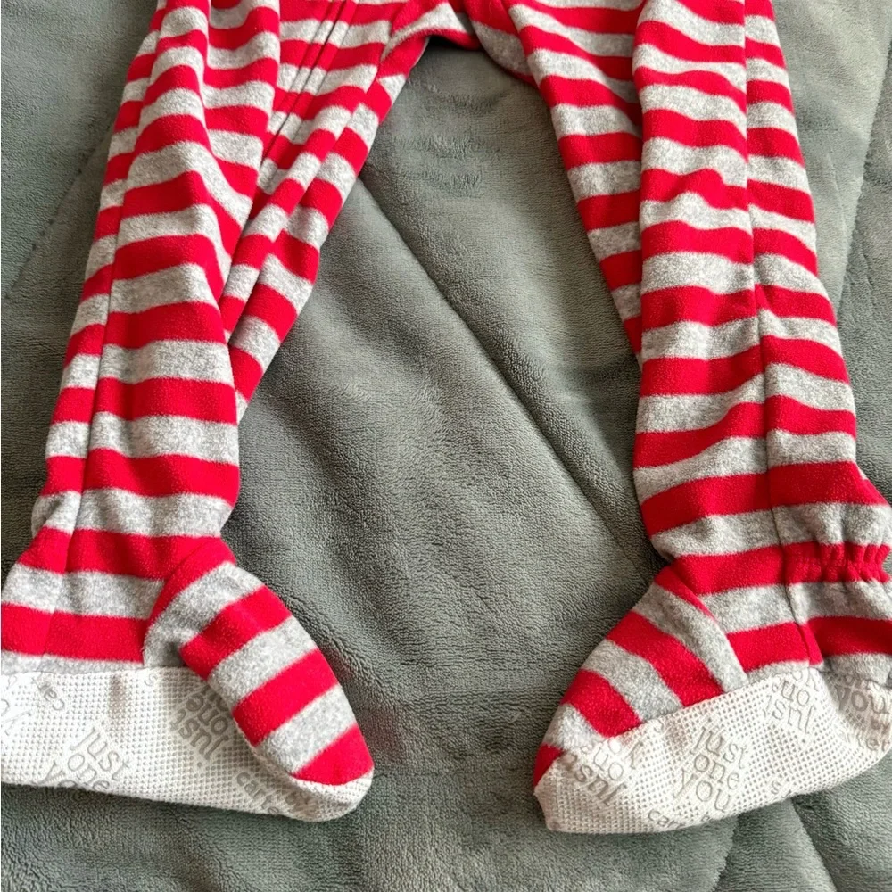 Carter’s Santa footies